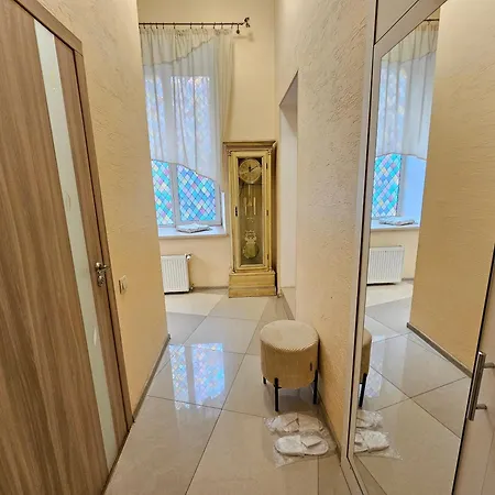 Europeyskaya Apartment *